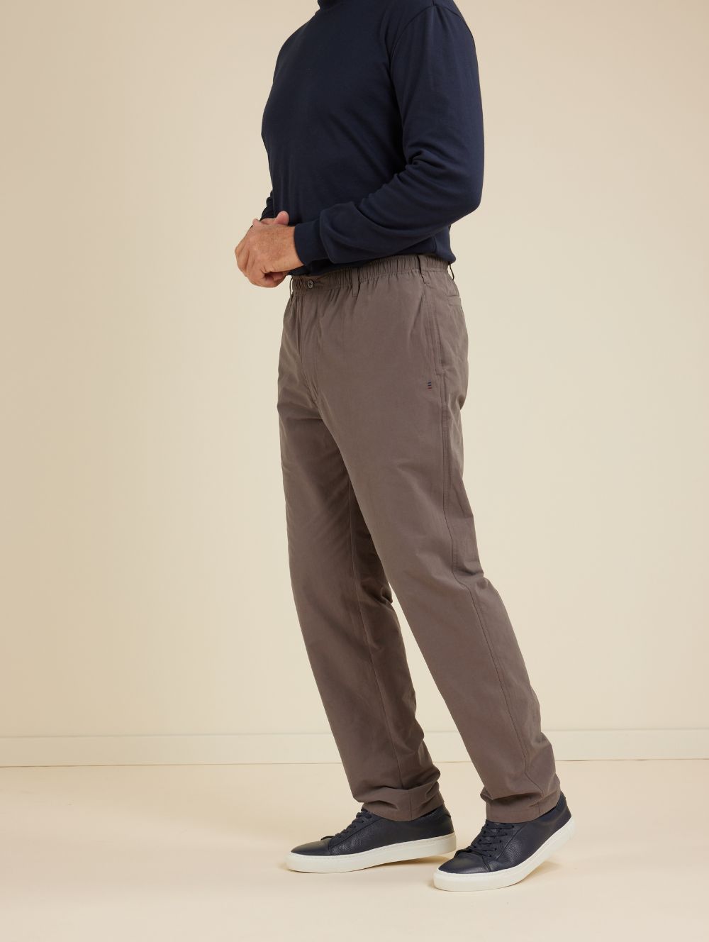 Woodbury Pull On Pant