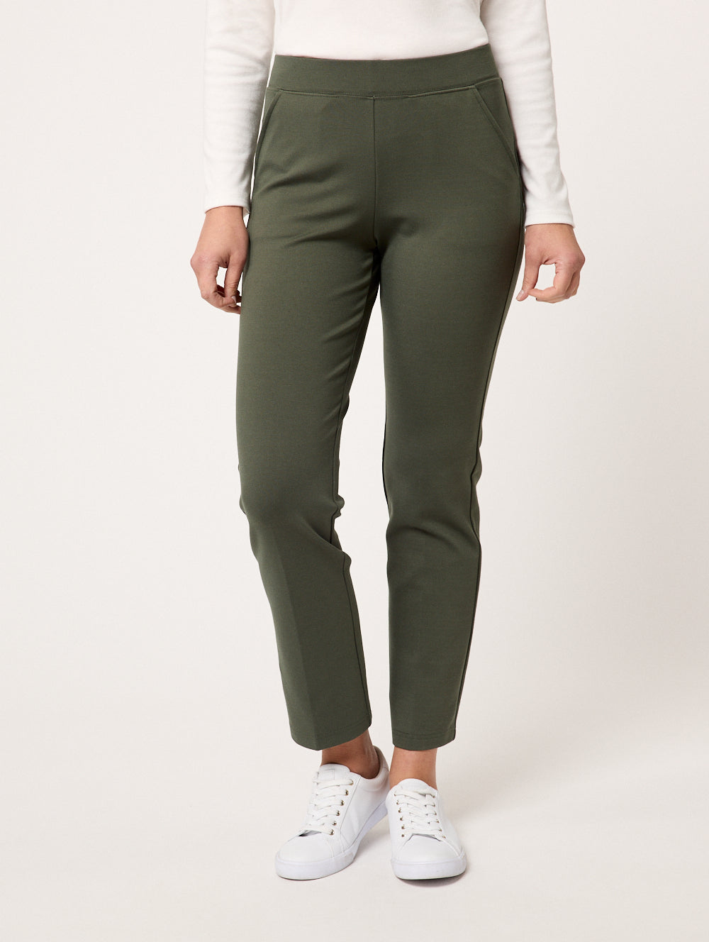 Moda Straight Leg Short Length Pant