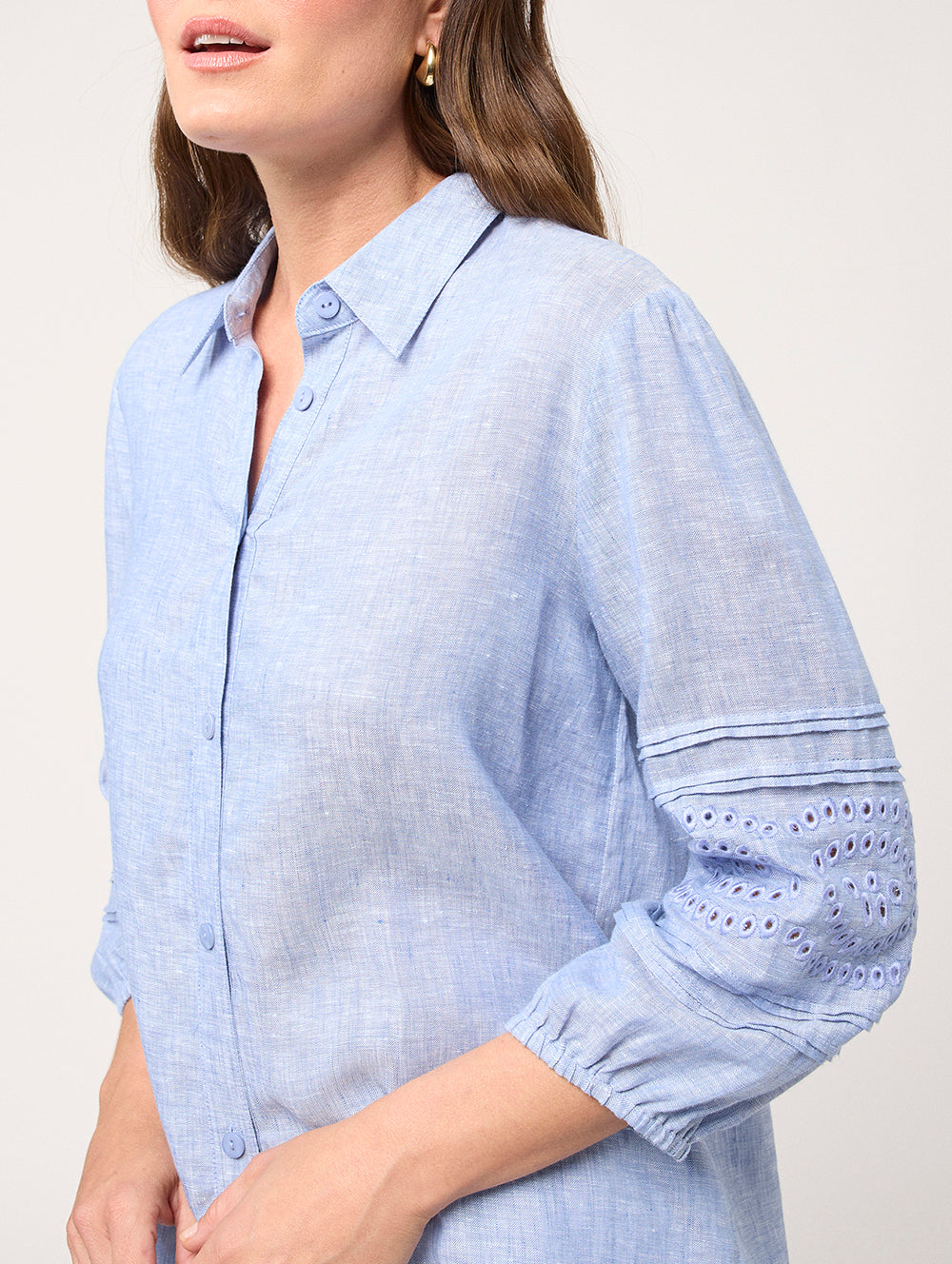 Niya 3/4 Emb Sleeve Shirt