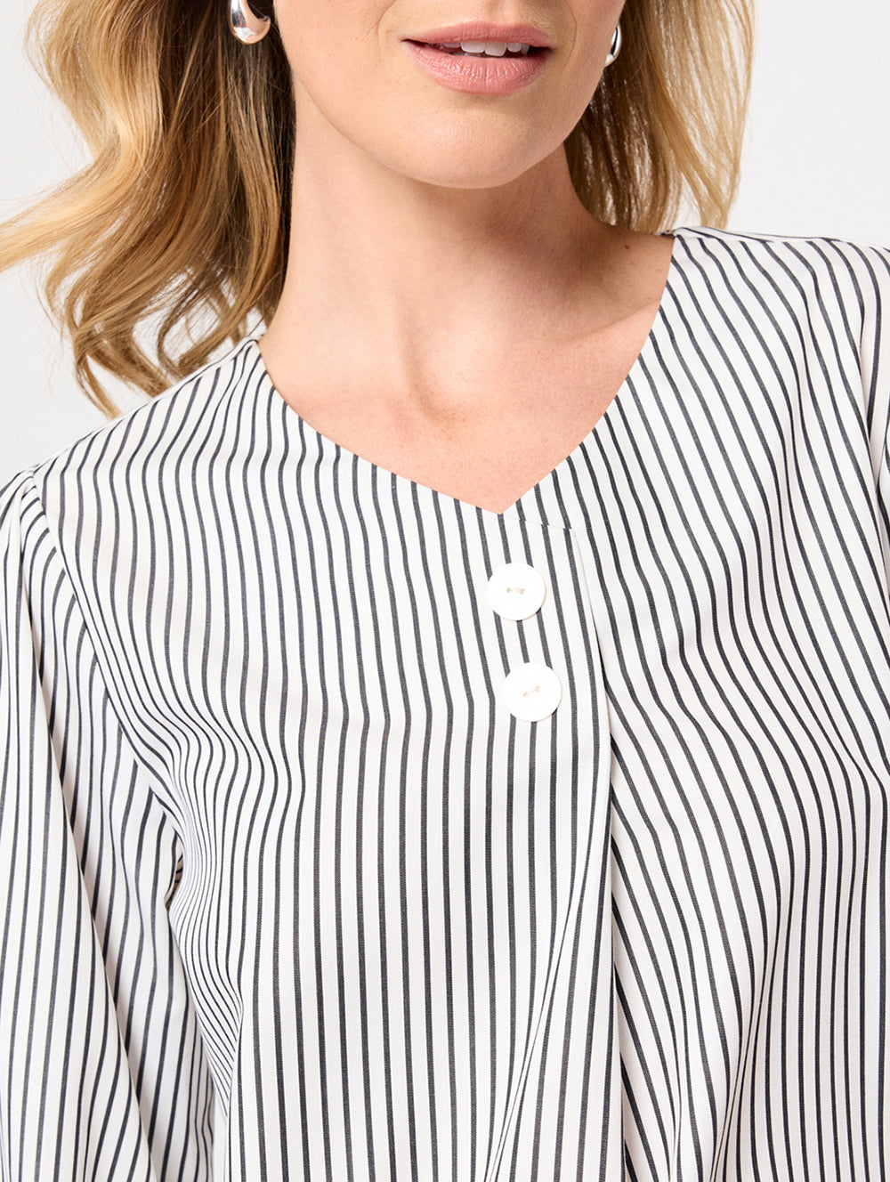 Lura 3/4 Sleeve Shirt