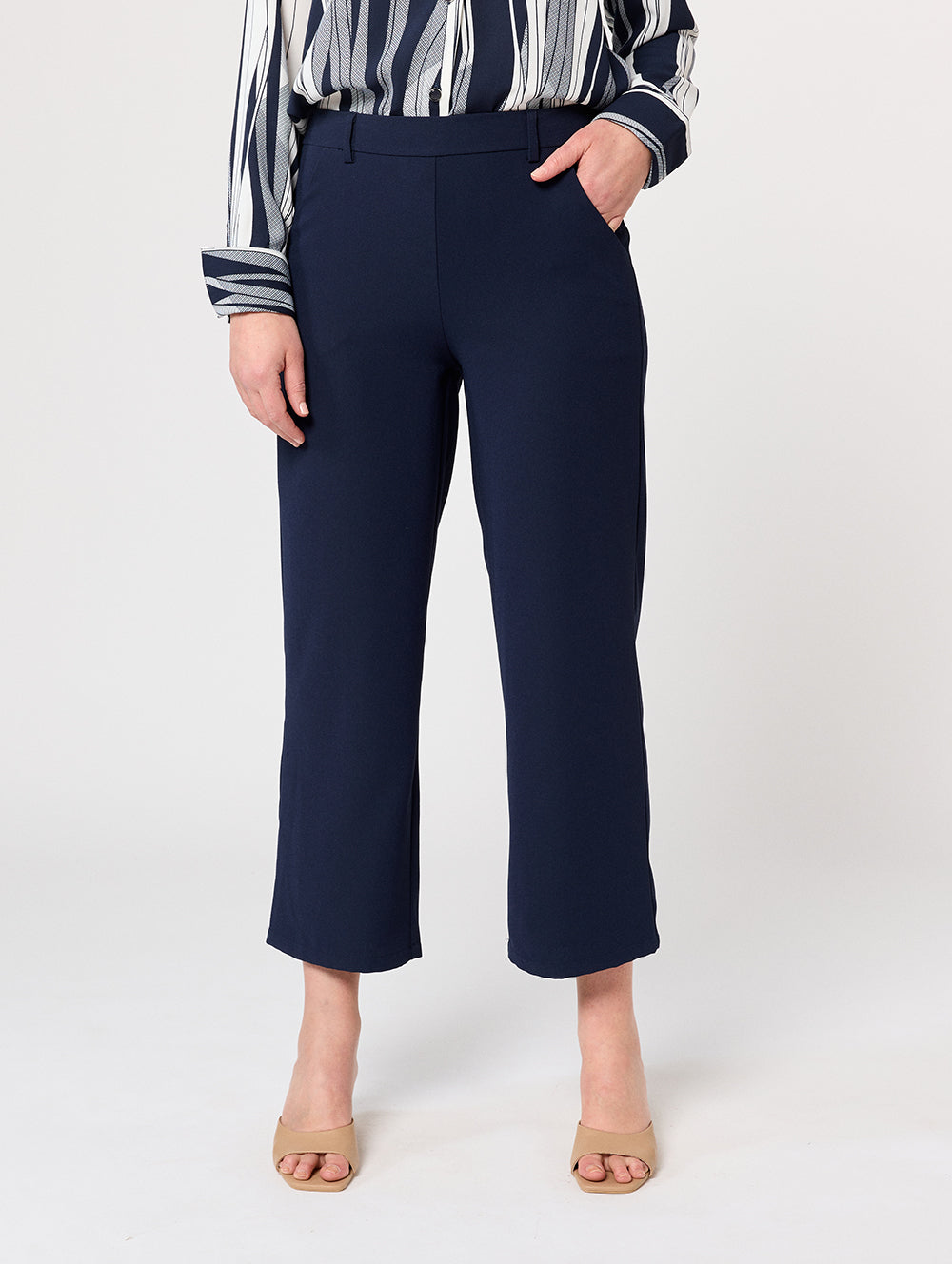 Crepe Luxe Wide Leg Pant