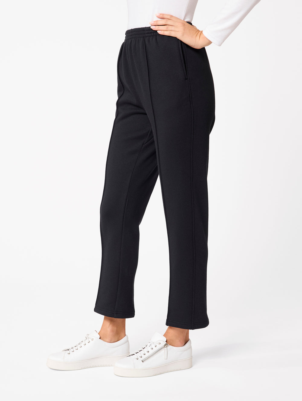 Snowy Mt Fleece Short Pant