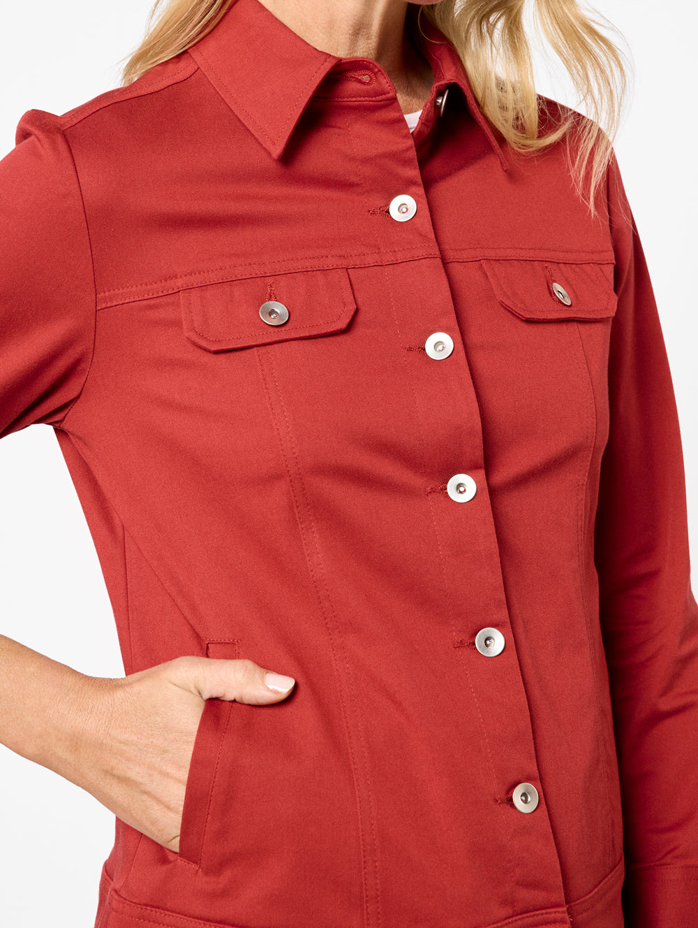 BA48671_BARED041_3_1750057437000