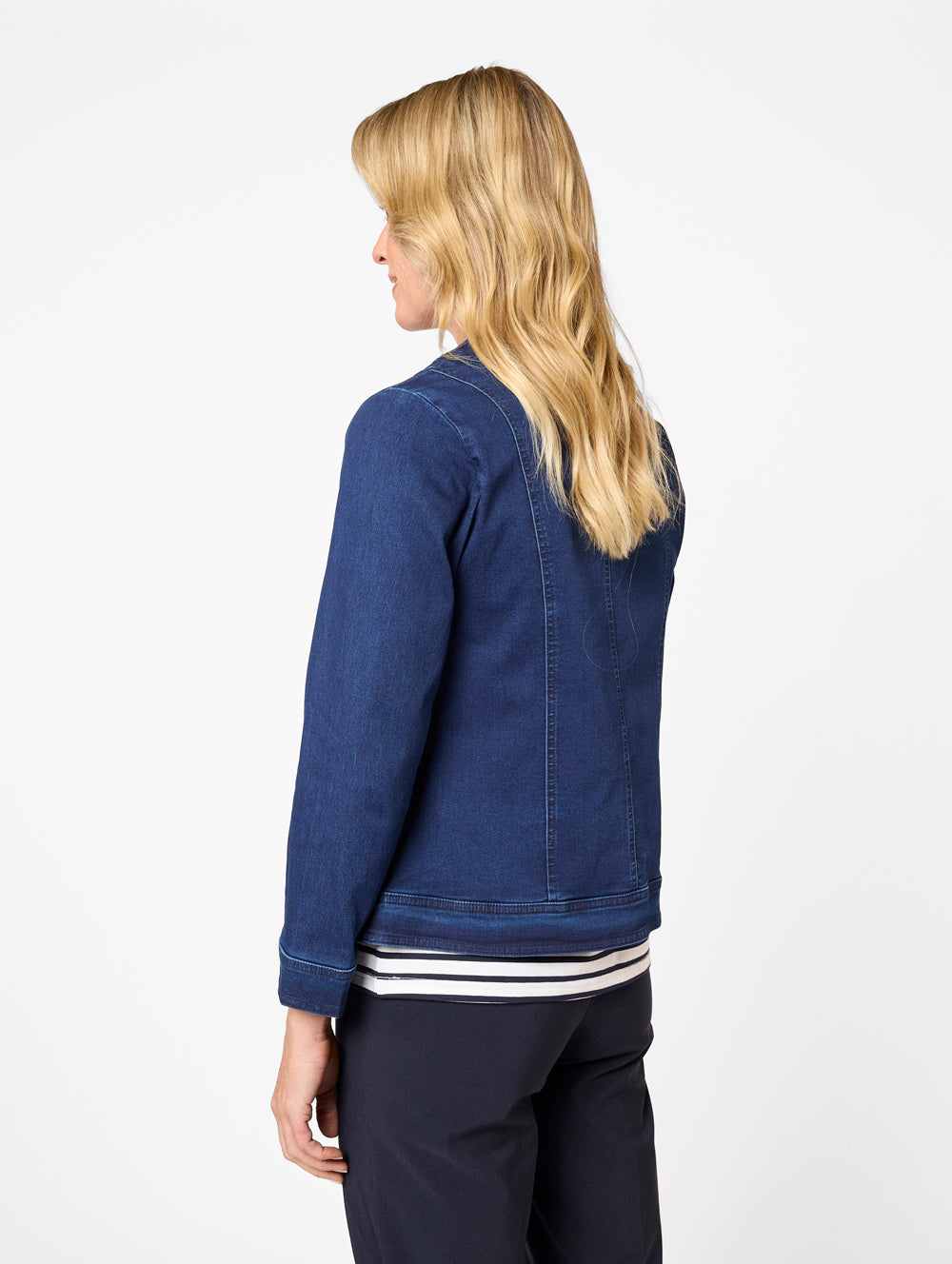 BA48672_BABLU189_4_1750057463000