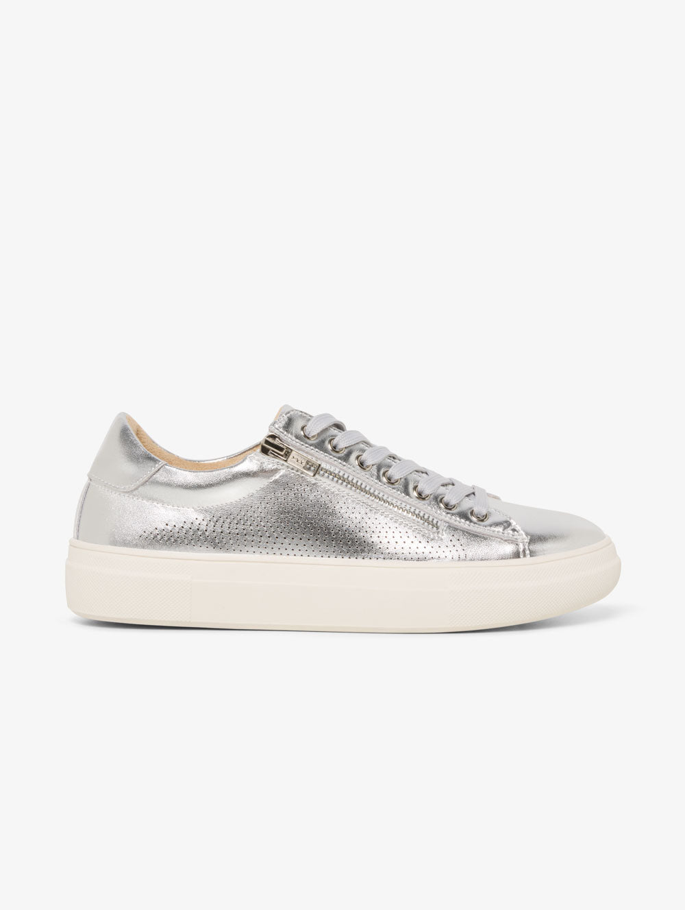 Clara Sneaker