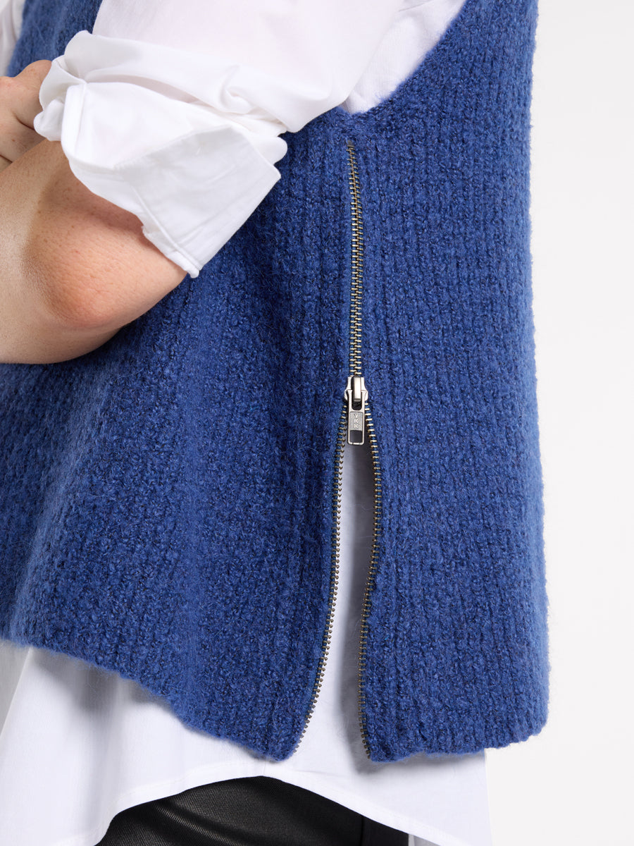 Side Zipper Knit