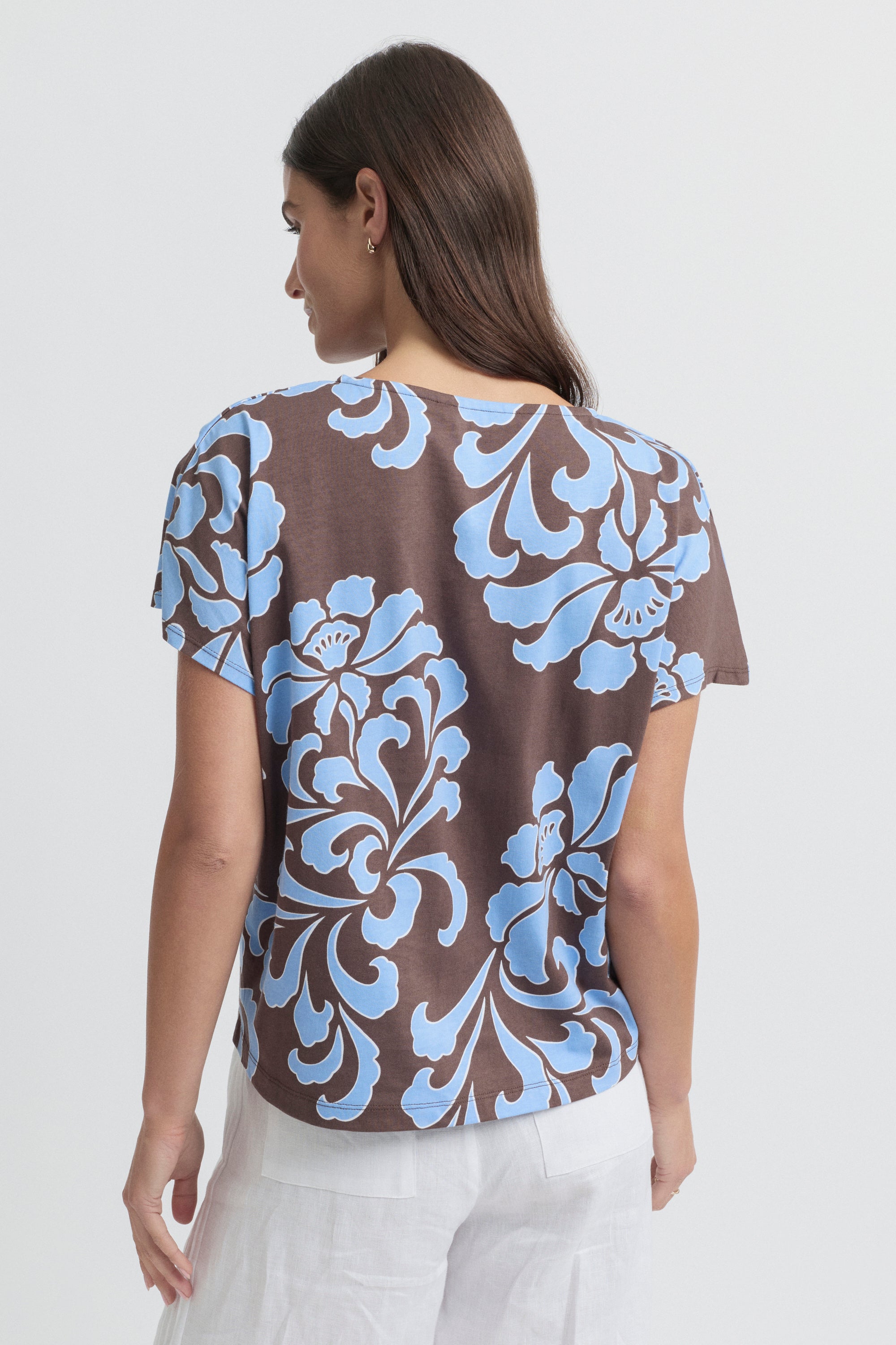 Elegance Short Sleeve Tee